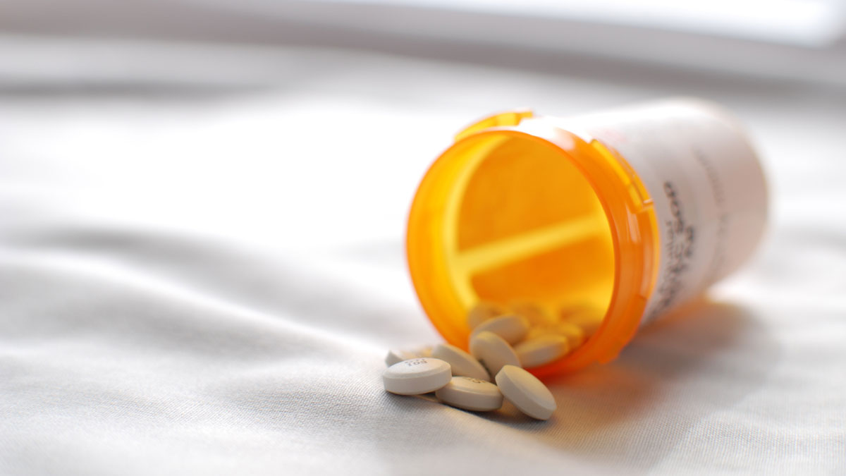 Is Gabapentin an Opioid? Drug Facts, Uses, and Side Effects